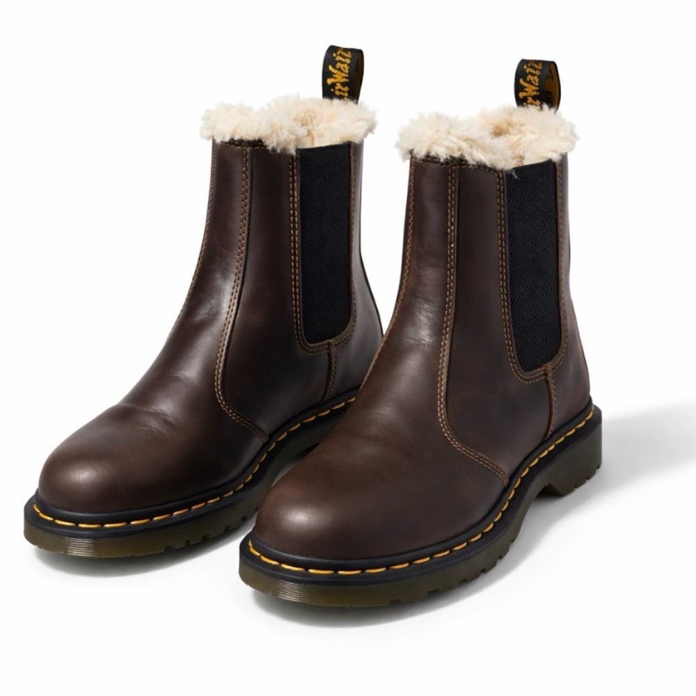 Dr. Martens 2976 Leonore Women's Chelsea boots in brown